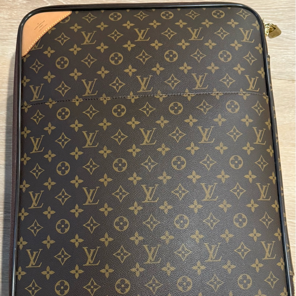 Louis Vuitton Monogram Pegase 50 - Picture 13 of 15